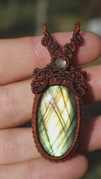 Pendentif en LABRADORITE vert forêt