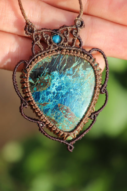 Shattuckite necklace with Apatite beads | Handmade Macrame Jewelry