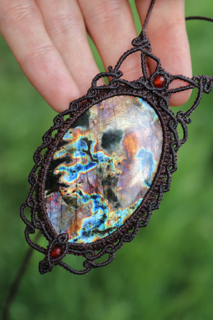 Big Red and purple Labradorite pendant with carnelian beads