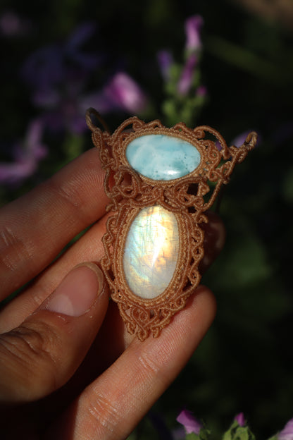 Pendentif en larimar et pierre de lune avec perles de cornaline