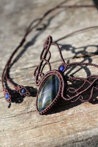 Blue Tigers eye choker with lapis lazuli beads