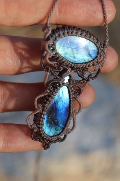 Colgante doble de labradorita "Aguas Azules" | Joyería de macramé