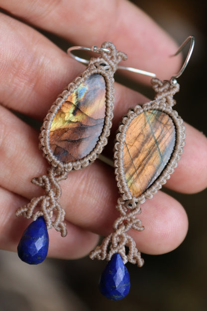 Glowing sunset labradorite earrings with lapis lazuli teardrop, 925 silver