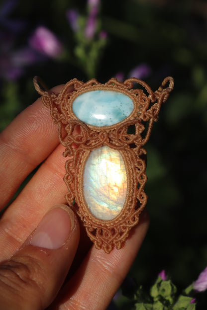 Pendentif en larimar et pierre de lune avec perles de cornaline