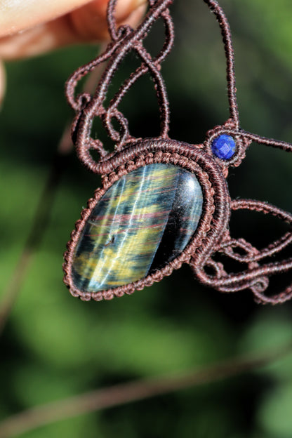 Blue Tigers eye choker with lapis lazuli beads