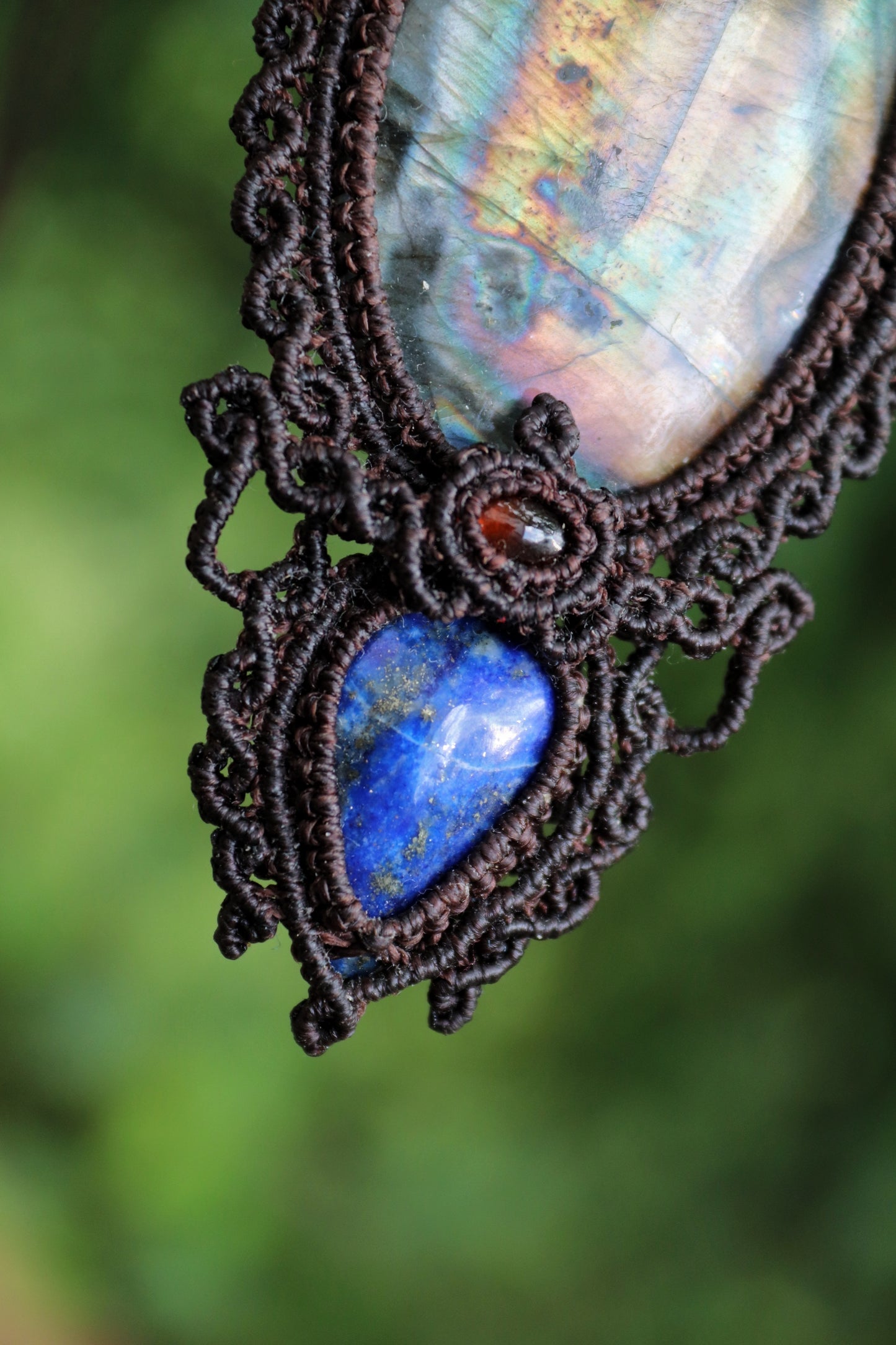 Yellow rainbow labradorite, Garnet and lapis lazuli pendant